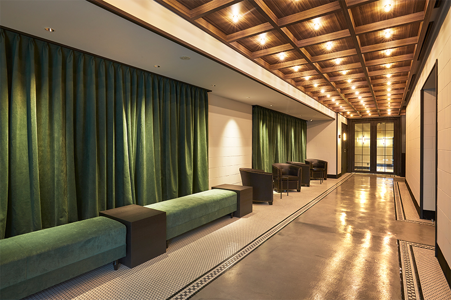 PILE KUDAN LOBBY LOUNGE