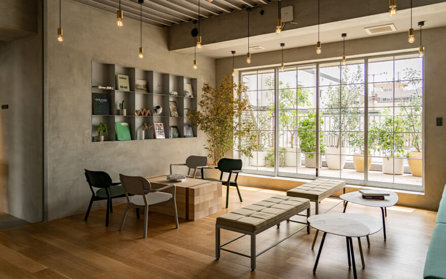THE BREW LOUNGE