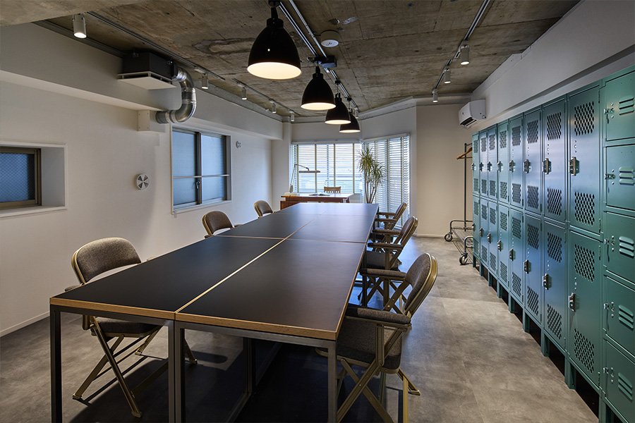 &NEIGHBOR MODEL ROOM