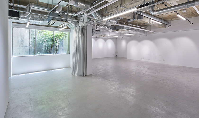 LAIDOUT shibuyaのポスターボード