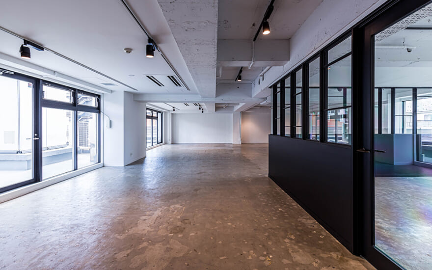 INTERIOR IMAGE