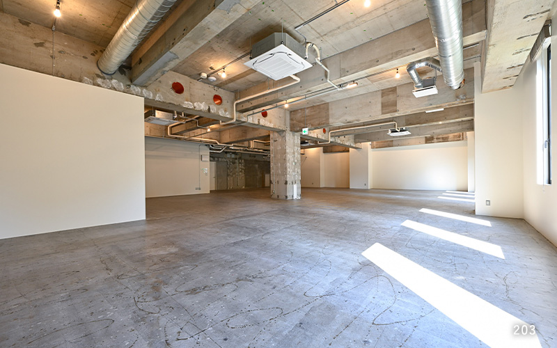 &CALM 203 Interior