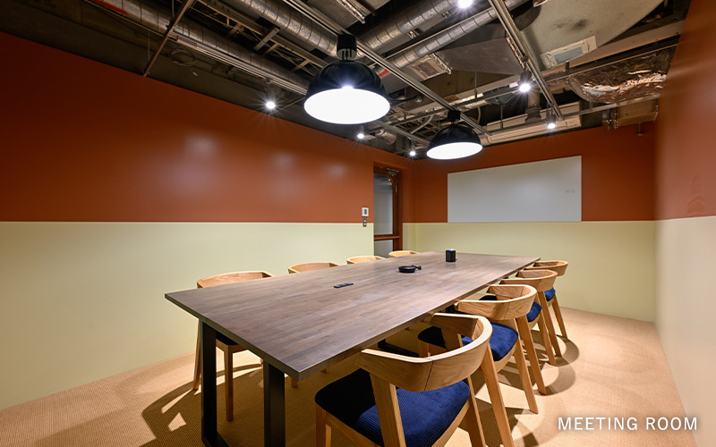 MEETING ROOM