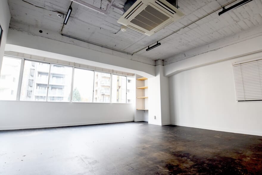 THE WORKERS&CO OFFICE 402