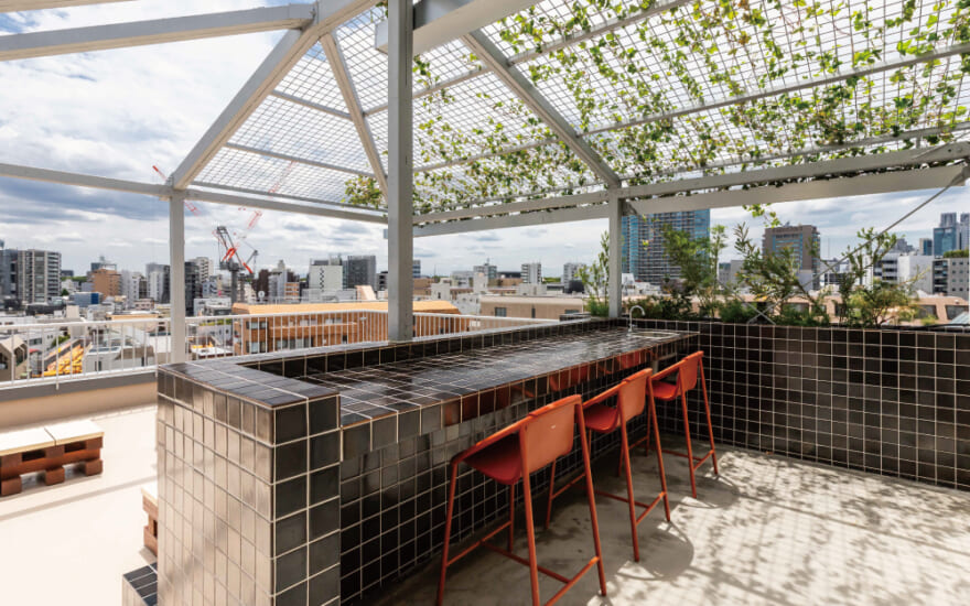 B TRACK Rooftop