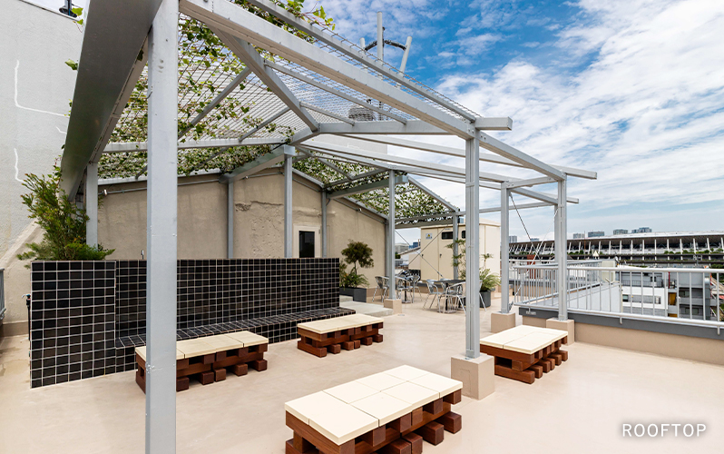 B TRACK Rooftop Image