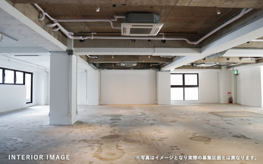 INTERIOR IMAGE